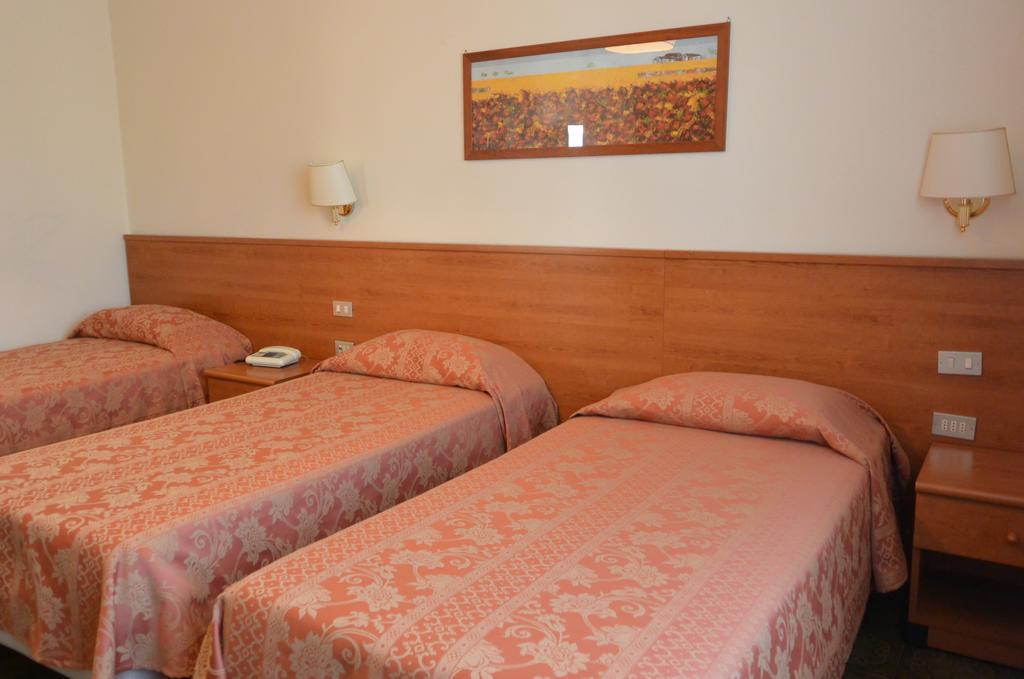 Hotel Rosengarten Pavia Exterior photo